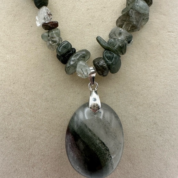 B.Rising Jewelry - Garden Quartz Oval Pendant with Garden Quartz Chips Beads Faux Leather Necklace